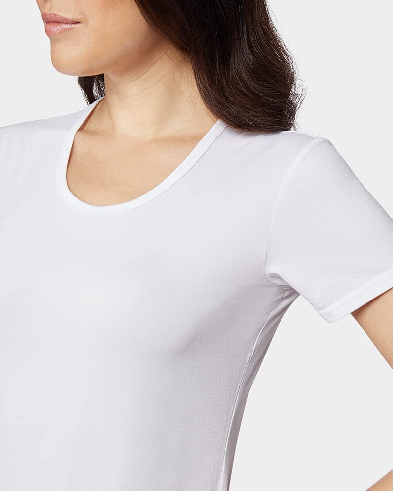Women’s cool fitted t-shirt in white with breathable, lightweight, quick-dry fabric by The Zayaan
